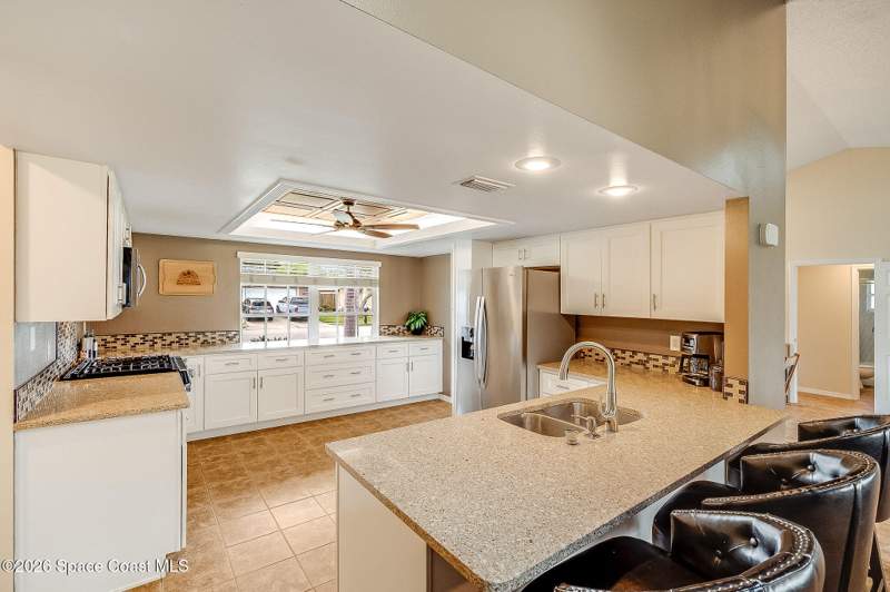 3 bedroom Single Family Residence at 1947 Glen Meadows Circle, Croton Meadows, Melbourne — photo 2
