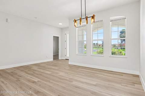 572 Oceanside Boulevard, Melbourne FL - photo 13 of 36