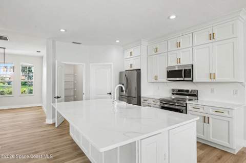 572 Oceanside Boulevard, Melbourne FL - photo 9 of 36