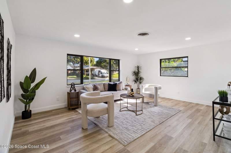 4 bedroom Single Family Residence at 720 Highland Terrace, Forest Hills Estates, Titusville — photo 4