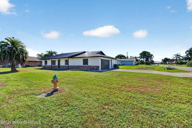 3 bedroom Single Family Residence at 6395 Kingdom Avenue, Port St John Unit 3, Cocoa — photo 4