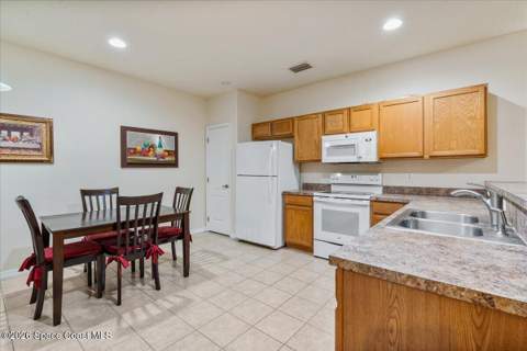 1050 Venetian Drive, West Melbourne FL - photo 16 of 28