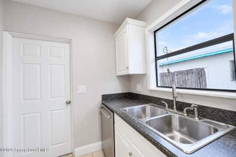 451 S Brevard Avenue #14, Cocoa Beach FL - photo 15 of 49