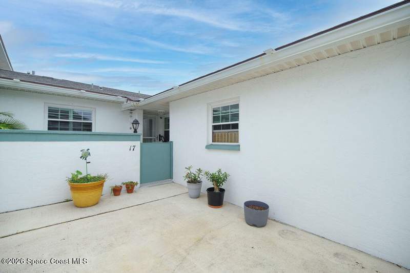 2 bedroom Townhouse at 290 Paradise Boulevard #17, Townhomes of Paradise Beach, Indialantic — photo 3