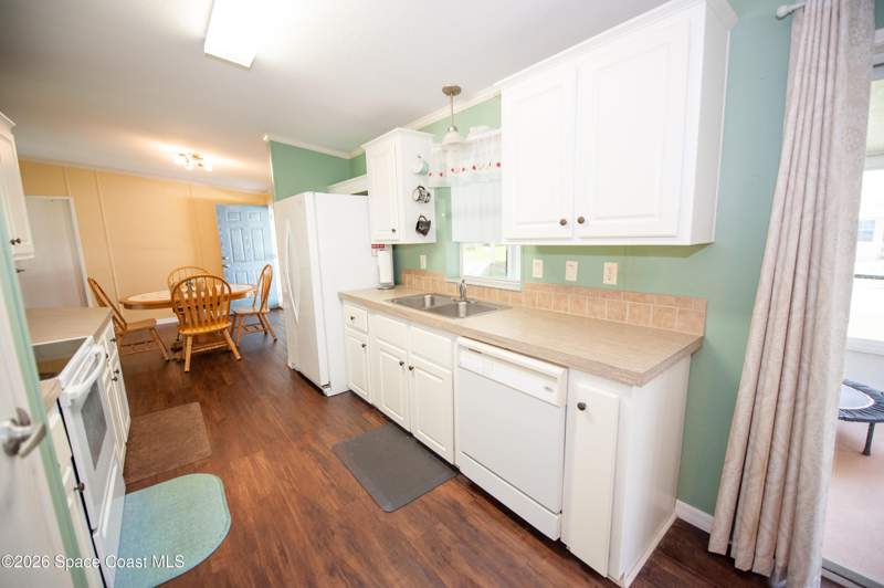 2 bedroom Manufactured Home at 605 Outer Drive, Cocoa, Cocoa — photo 5
