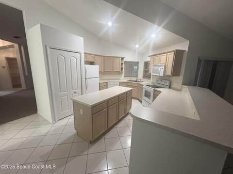 528 Awin Circle, Palm Bay FL - photo 15 of 23