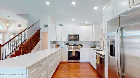 185 Sandy Shoes Drive, Melbourne Beach FL - photo 15 of 51