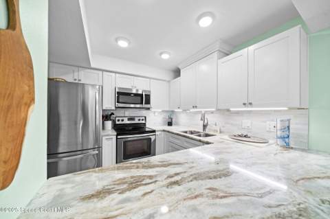 504 Fillmore Avenue #B6, Cape Canaveral FL - photo 10 of 33