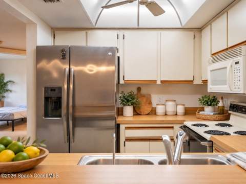 901 Sonesta Avenue #102, Palm Bay FL - photo 9 of 25