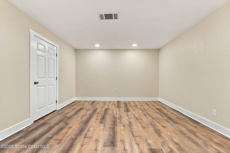 4 bedroom Single Family Residence at 1841 N Carpenter Road, Sherwood Estates, Titusville — photo 5
