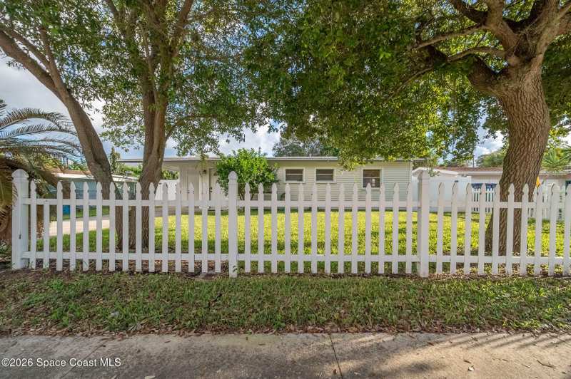 3 bedroom Single Family Residence at 205 Adams Avenue, Avon By The Sea, Cape Canaveral — photo 1