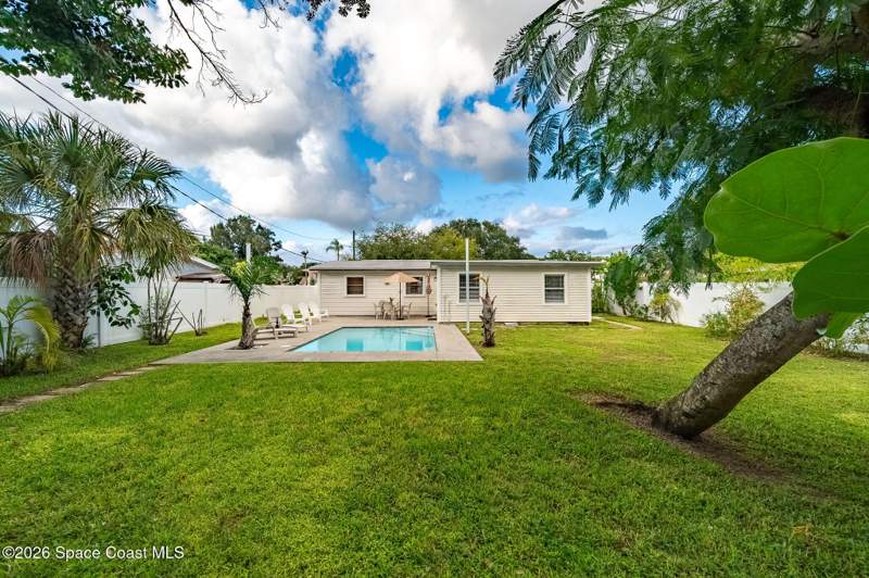 3 bedroom Single Family Residence at 205 Adams Avenue, Avon By The Sea, Cape Canaveral — photo 3