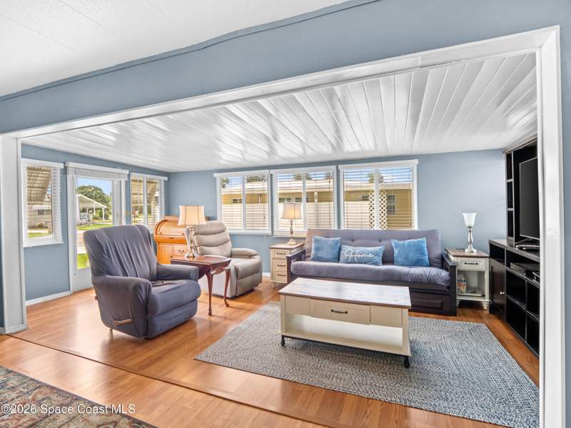 2 bedroom Manufactured Home at 115 Holiday Park Boulevard, Port Malabar Holiday Park Unit 1, Palm Bay — photo 2