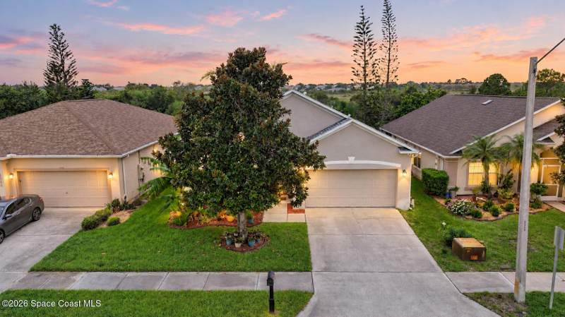 4 bedroom Single Family Residence at 3596 Hoofprint Drive, Deer Lakes Phase 3, Melbourne — photo 3