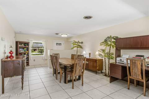 6597 Norman Drive, Melbourne Village FL - photo 7 of 60