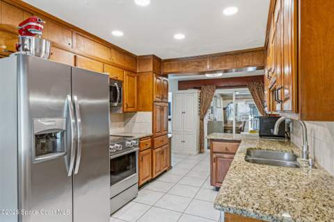 6597 Norman Drive, Melbourne Village FL - photo 17 of 60