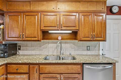 6597 Norman Drive, Melbourne Village FL - photo 18 of 60