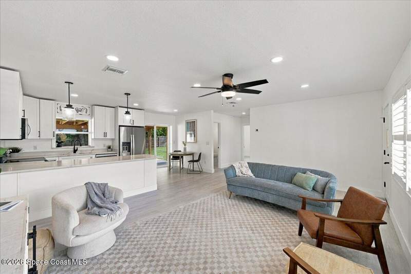 3 bedroom Single Family Residence at 446 Coral Drive, Loveridge Heights Subd, Melbourne — photo 5