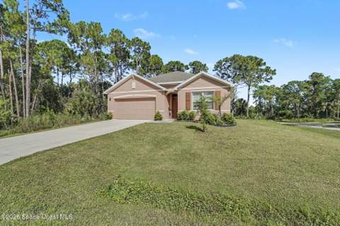 431 Garbelmann Street, Palm Bay FL - photo 6 of 29