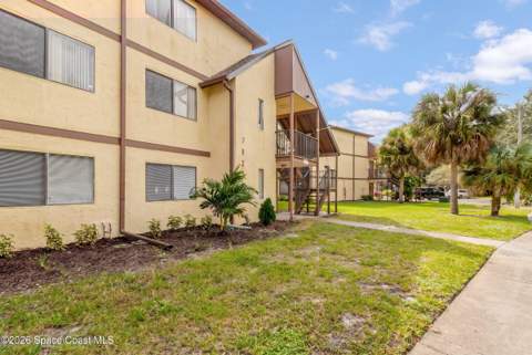7821 Maplewood Drive #402, West Melbourne FL - photo 6 of 50