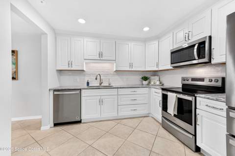 877 Greenwood Manor Circle #3-d, West Melbourne FL - photo 17 of 40
