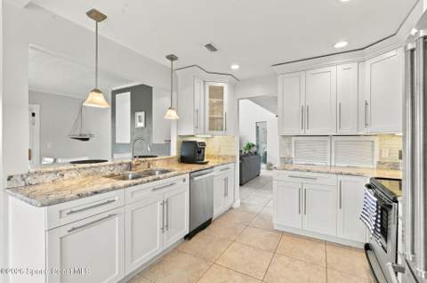 1585 Sykes Creek Drive, Merritt Island FL - photo 14 of 39