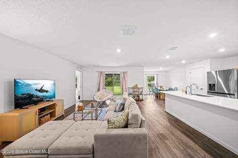 527 Falmouth Street, Palm Bay FL - photo 10 of 26