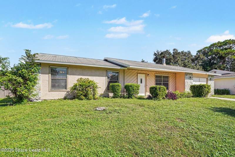 3 bedroom Single Family Residence at 231 Bougainvillea Street, Port Malabar Unit 13, Palm Bay — photo 2