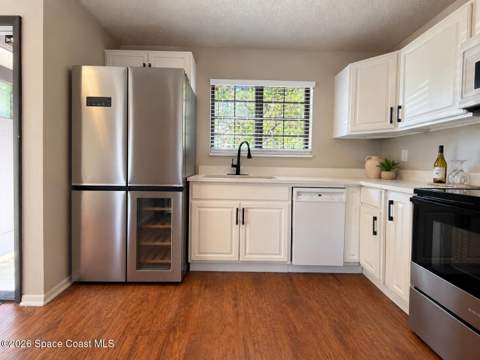 861 Taluga Avenue, Palm Bay FL - photo 10 of 39
