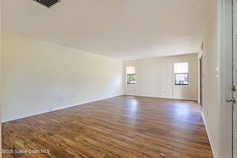 2 bedroom Townhouse at 1928 Dipol Courtway, Titusvillage Sec I, Titusville — photo 5