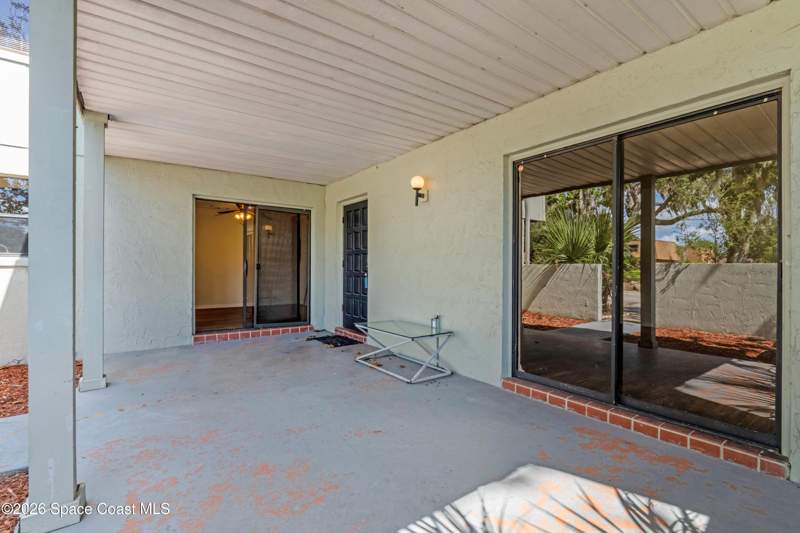 2 bedroom Townhouse at 1928 Dipol Courtway, Titusvillage Sec I, Titusville — photo 2