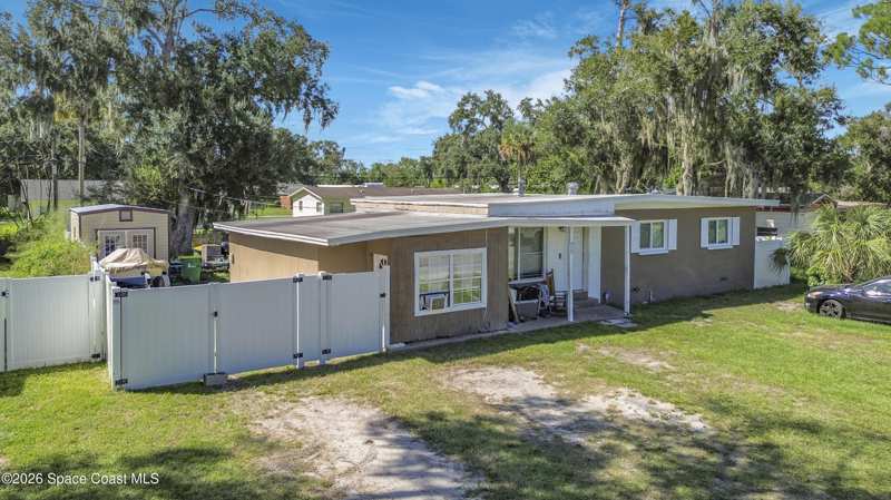 3 bedroom Single Family Residence at 1180 Titus Avenue, Shady Oaks 2nd Addn, Titusville — photo 1