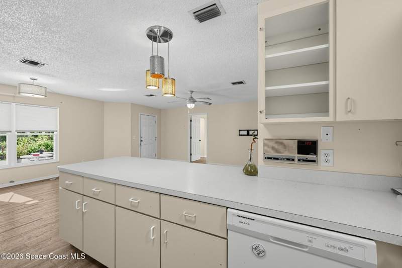 2 bedroom Single Family Residence at 9845 Fleming Grant Road, Sebastian River Estates, Sebastian — photo 4