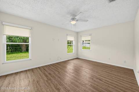9845 Fleming Grant Road, Sebastian FL - photo 16 of 33