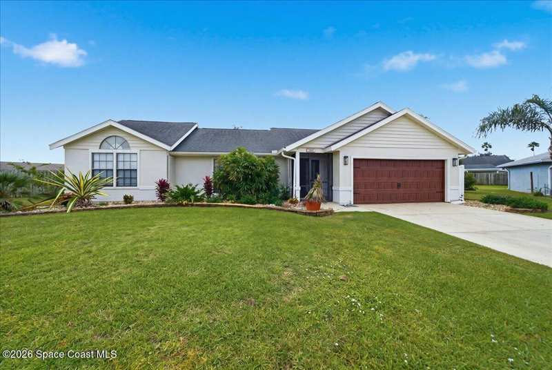 4 bedroom Single Family Residence at 1237 Lakeview Drive, Three Meadows Phase I, Rockledge — photo 1