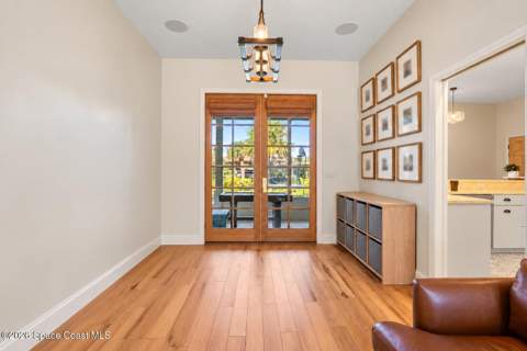 380 Lakeview Drive, Melbourne Beach FL - photo 18 of 51