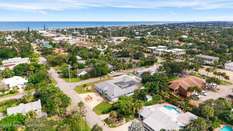 3 bedroom Single Family Residence at 501 Avenue A, Henry Whitings Melbourne Bch, Melbourne Beach — photo 3