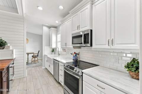 501 Avenue A, Melbourne Beach FL - photo 9 of 95