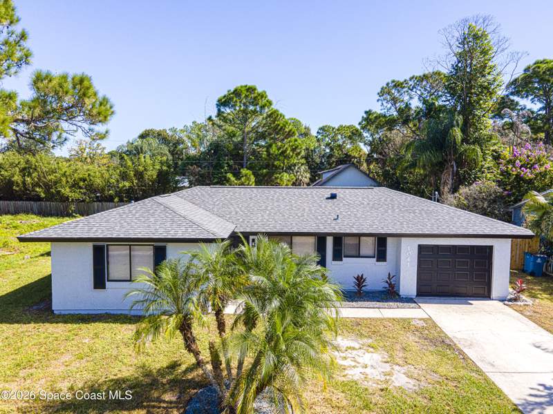 2 bedroom Single Family Residence at 1041 Eldron Boulevard, Port Malabar Unit 12, Palm Bay — photo 2