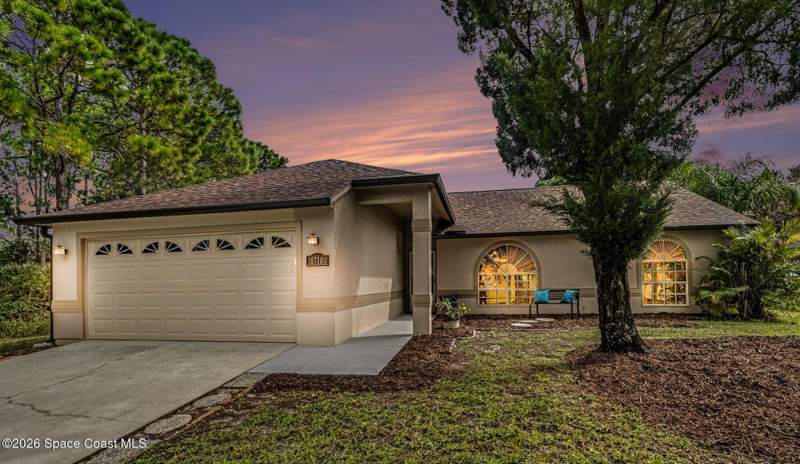 3 bedroom Single Family Residence at 1710 Anchorage Street, Port Malabar Unit 44, Palm Bay — photo 2