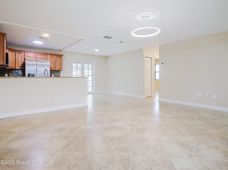 3 bedroom Single Family Residence at 667 Tupelo Drive, Greentree Park Subd, Melbourne — photo 3