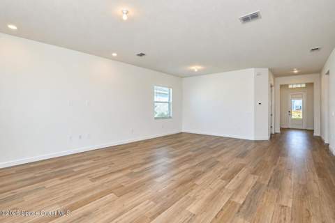 1823 Antarus Drive, Palm Bay FL - photo 12 of 37