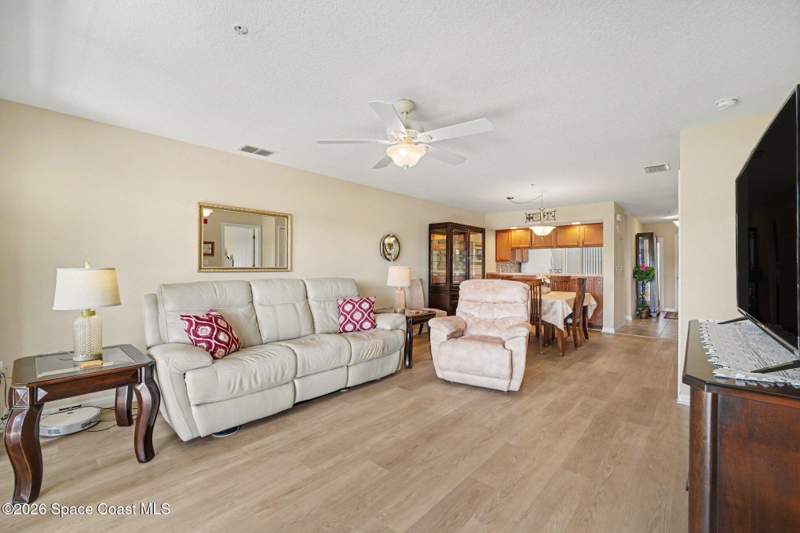 2 bedroom Condominium at 565 Shadow Wood Lane #324, Shadow Green II Condo, Titusville — photo 3