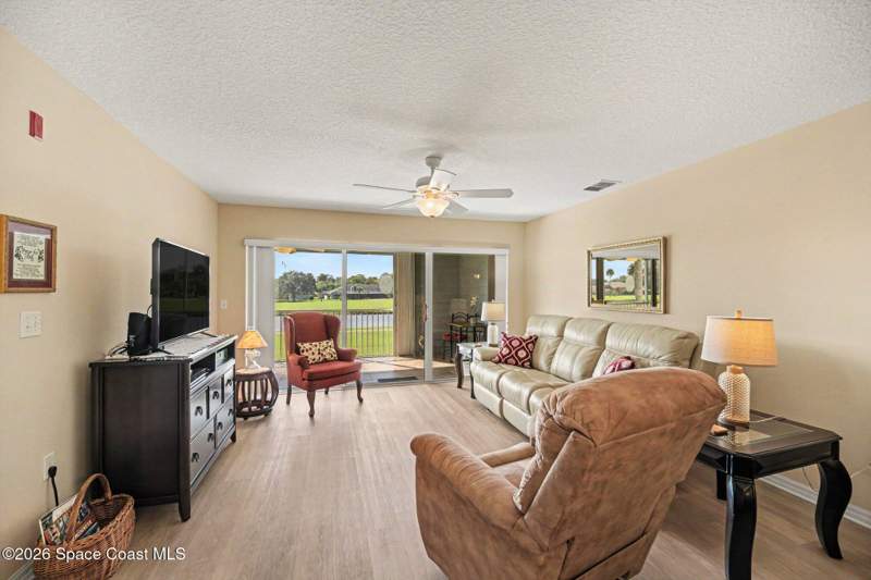 2 bedroom Condominium at 565 Shadow Wood Lane #324, Shadow Green II Condo, Titusville — photo 4