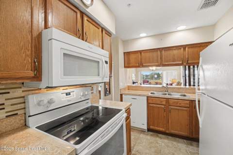 565 Shadow Wood Lane #324, Titusville FL - photo 7 of 21