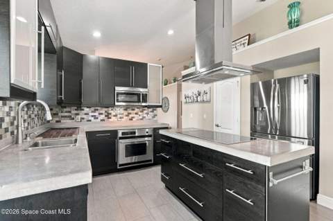 750 Ashbury Avenue, Melbourne FL - photo 18 of 55