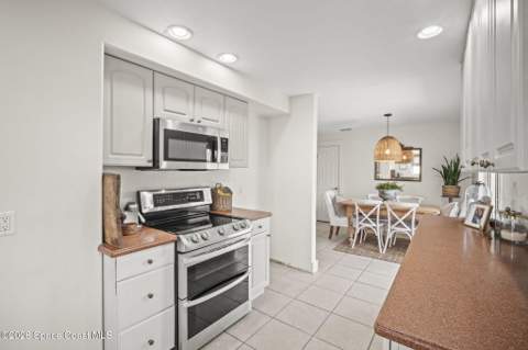 2559 Floridiane Drive, Melbourne FL - photo 18 of 35
