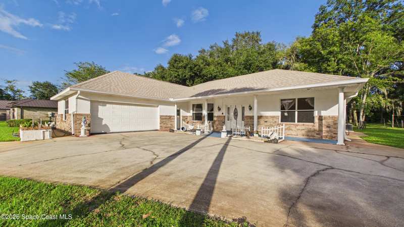 4 bedroom Single Family Residence at 2620 Toups Trail, Cathedral Estates, Titusville — photo 1