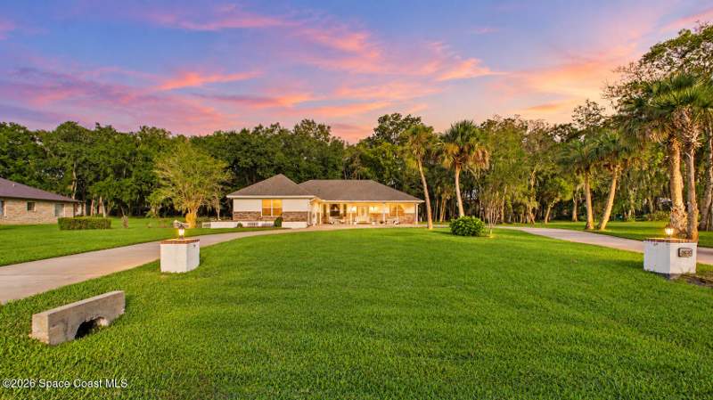 4 bedroom Single Family Residence at 2620 Toups Trail, Cathedral Estates, Titusville — photo 2