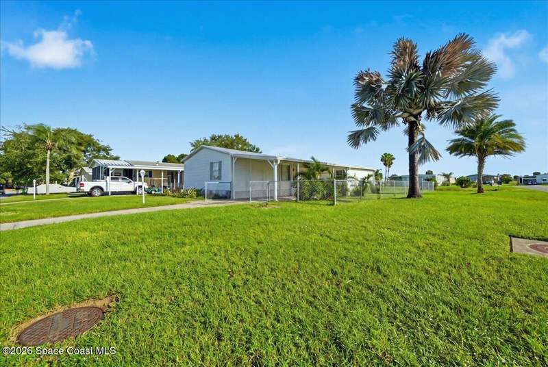 2 bedroom Manufactured Home at 1145 Wren Circle, Barefoot Bay Unit 2 Part 10, Barefoot Bay — photo 2